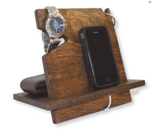 docking station for men's accessories